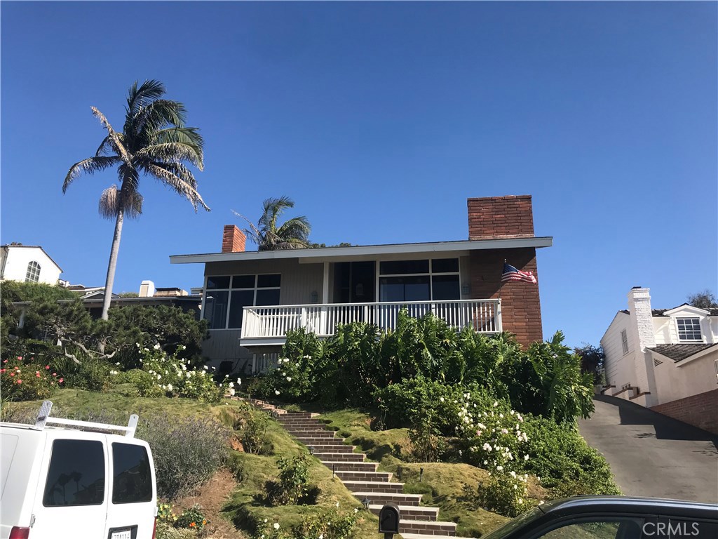 35 N La Senda, Laguna Beach CA 92651 - photo 1
