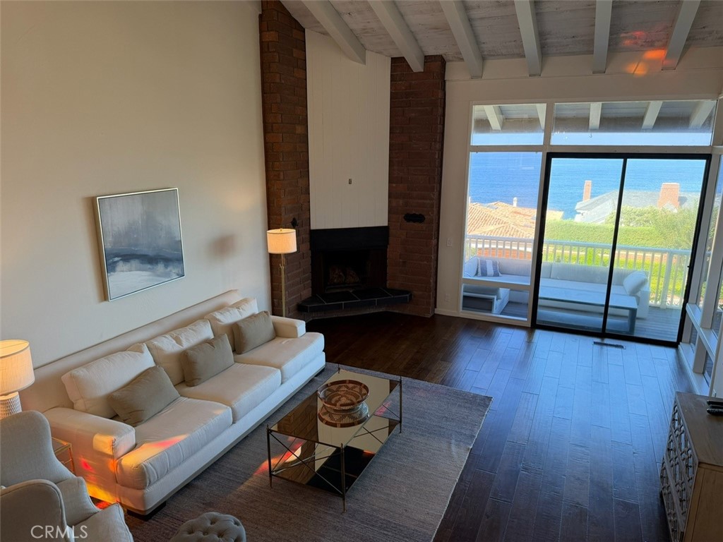 LIVING ROOM - 35 N N La Senda, Laguna Beach CA 92651 - photo 8