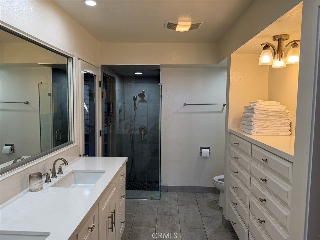 PRIMARY BATH - 35 N N La Senda, Laguna Beach CA 92651 - photo 20