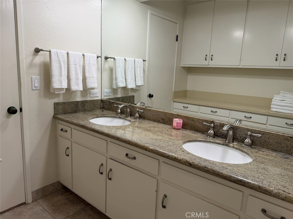 BATH 2 - 35 N N La Senda, Laguna Beach CA 92651 - photo 25