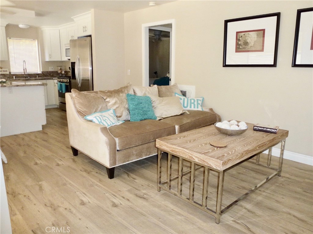 350 Loma Terrace D, Laguna Beach CA 92651 - photo 1