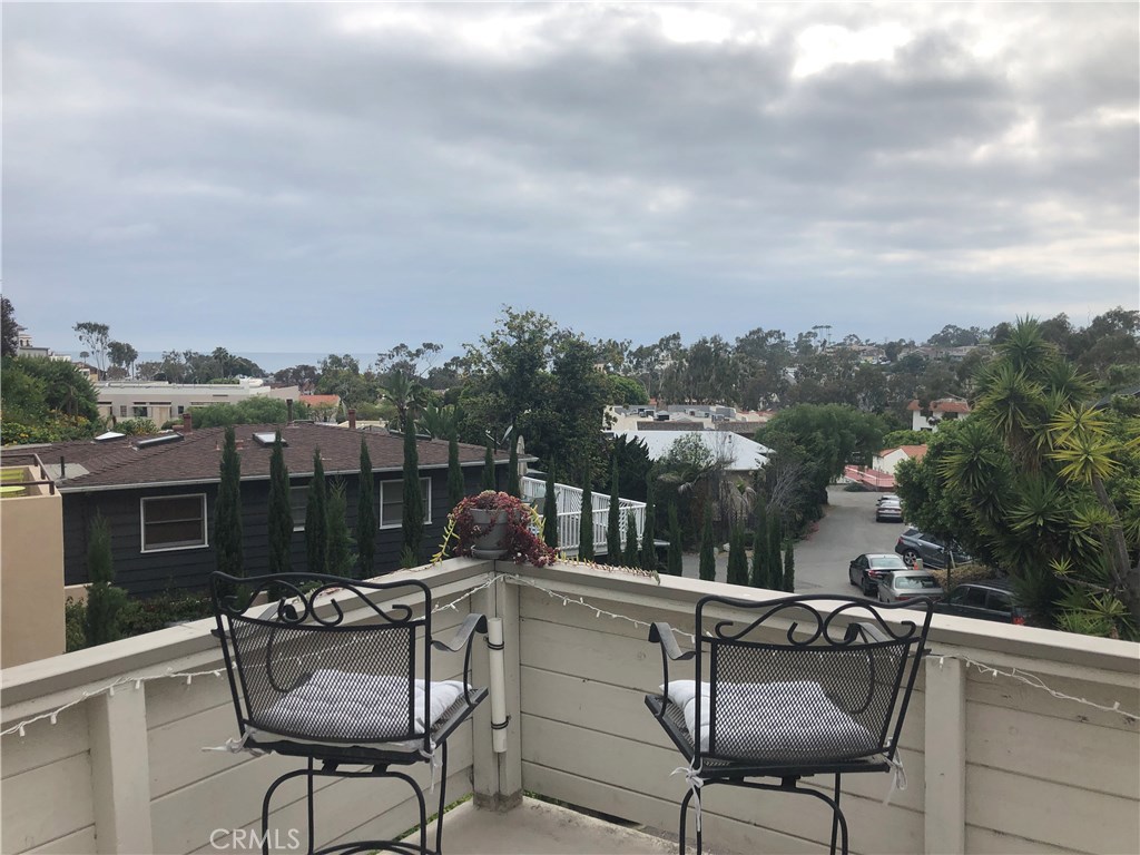 350 Y Place A, Laguna Beach CA 92651 - photo 1