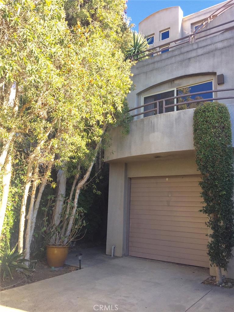 352 Y Place, Laguna Beach CA 92651 - photo 1