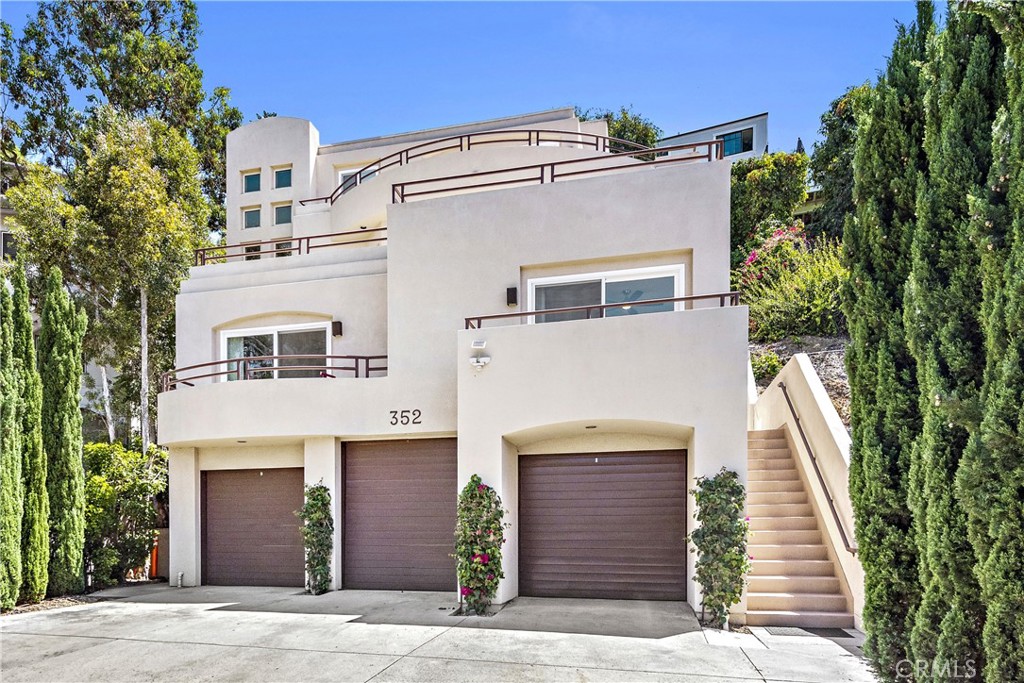 352 Y Place, Laguna Beach CA 92651 - photo 1