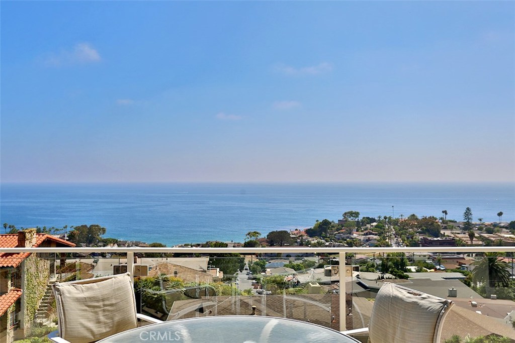 355 Camden Place, Laguna Beach CA 92651 - photo 1