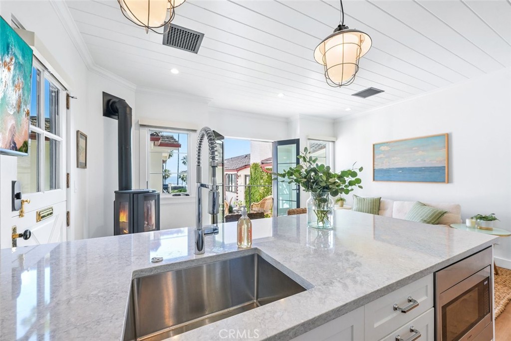 358 Cliff, Laguna Beach CA 92651 - photo 2