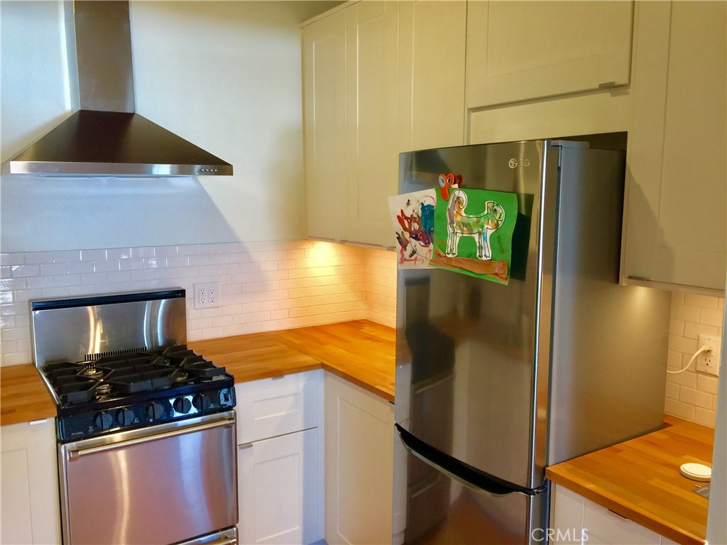 Remodeled kitchen with new appliances. - 363 Locust Street Back, Laguna Beach CA 92651 - photo 1