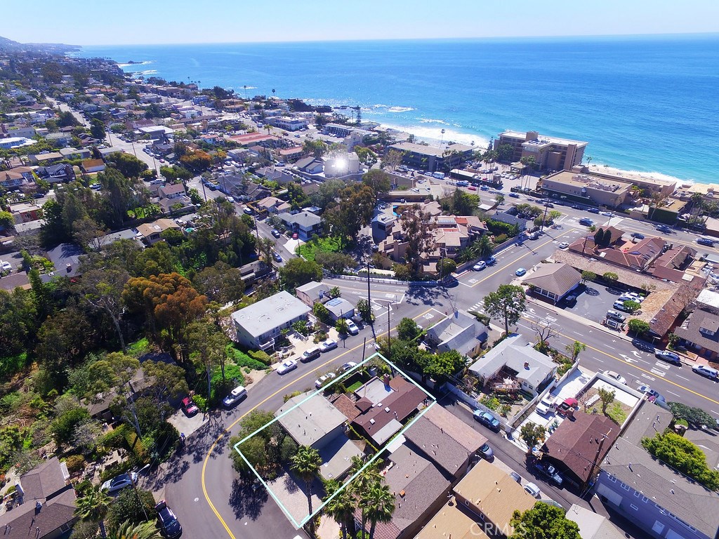 Close to beach and shopping, ideal location! - 364 Calliope Street, Laguna Beach CA 92651 - photo 1