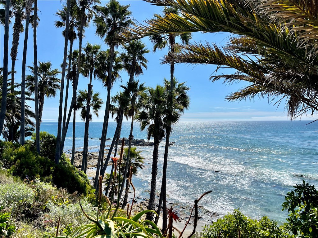 364 Cliff Drive 2, Laguna Beach CA 92651 - photo 1