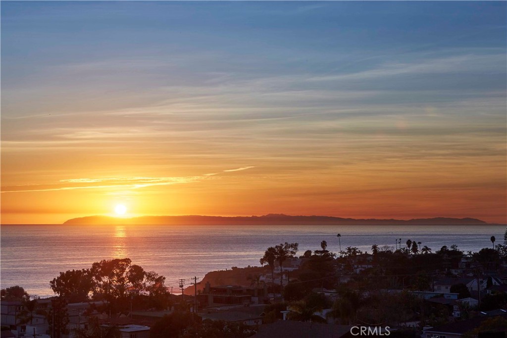 365 Pinecrest Drive, Laguna Beach CA 92651 - photo 1