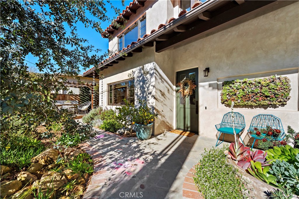 Sunny side of the street new build 2015 - 366 Canyon Acres Drive, Laguna Beach CA 92651 - photo 1