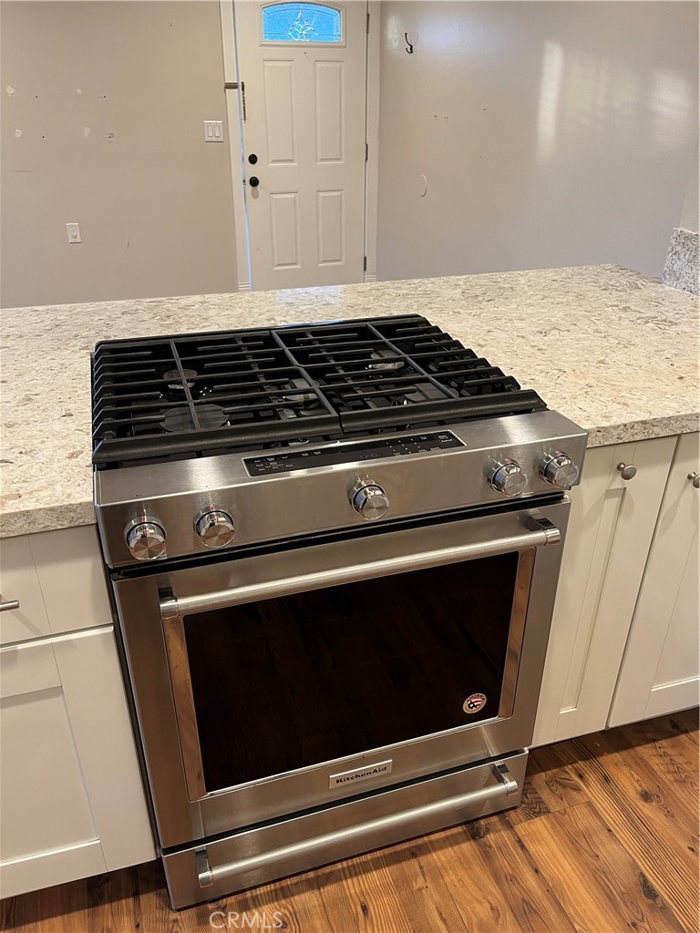 A: Stainless Steel Cooktop - 366 Y Place, Laguna Beach CA 92651 - photo 6