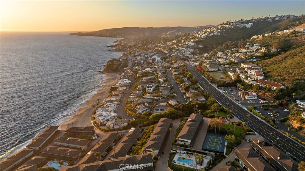 37 Blue Lagoon, Laguna Beach CA 92651 - photo 2