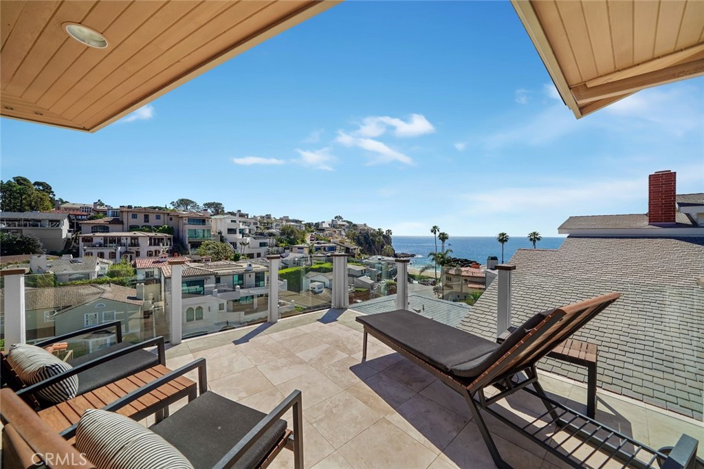 37 EMERALD BAY, Laguna Beach CA 92651 - photo 1