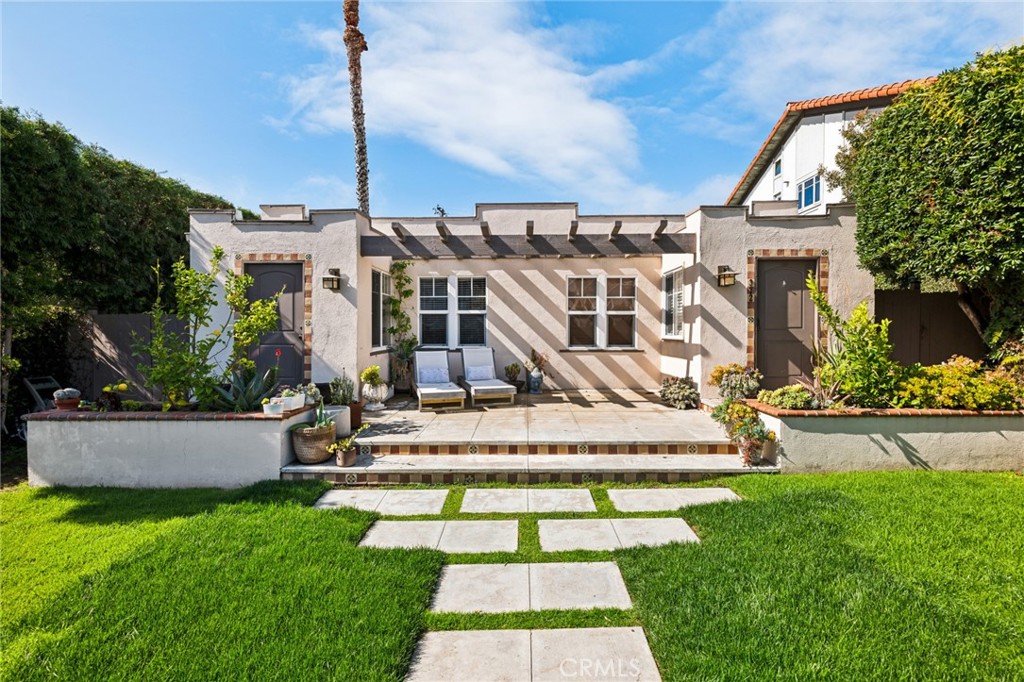 370 Jasmine Street, Laguna Beach CA 92651 - photo 1