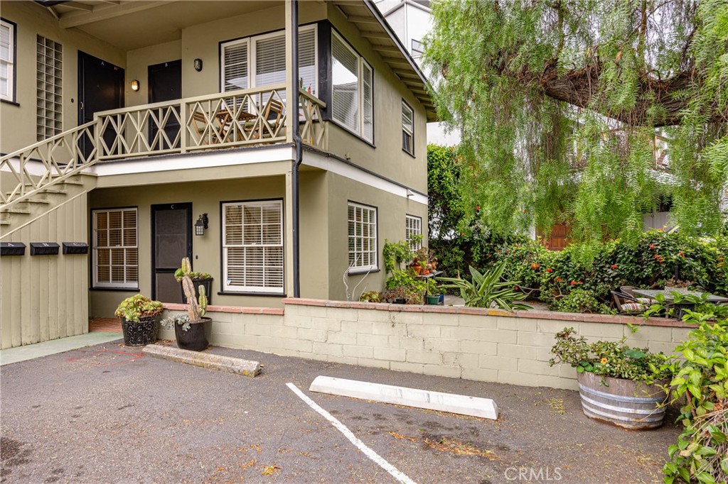 370 Loma Terrace C, Laguna Beach CA 92651 - photo 1