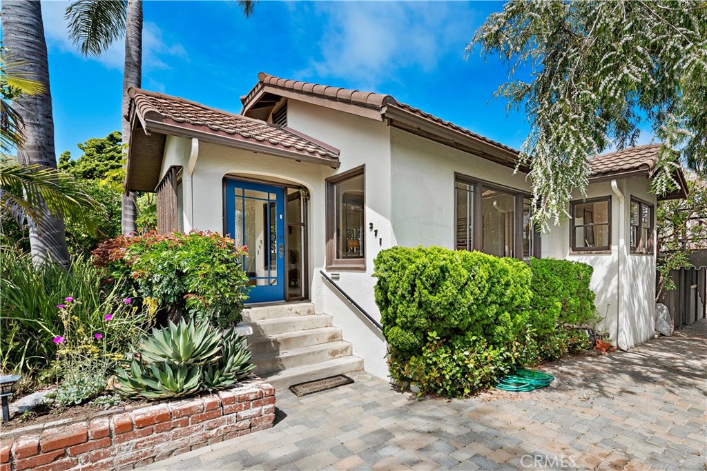 371 Myrtle Street, Laguna Beach CA 92651 - photo 1