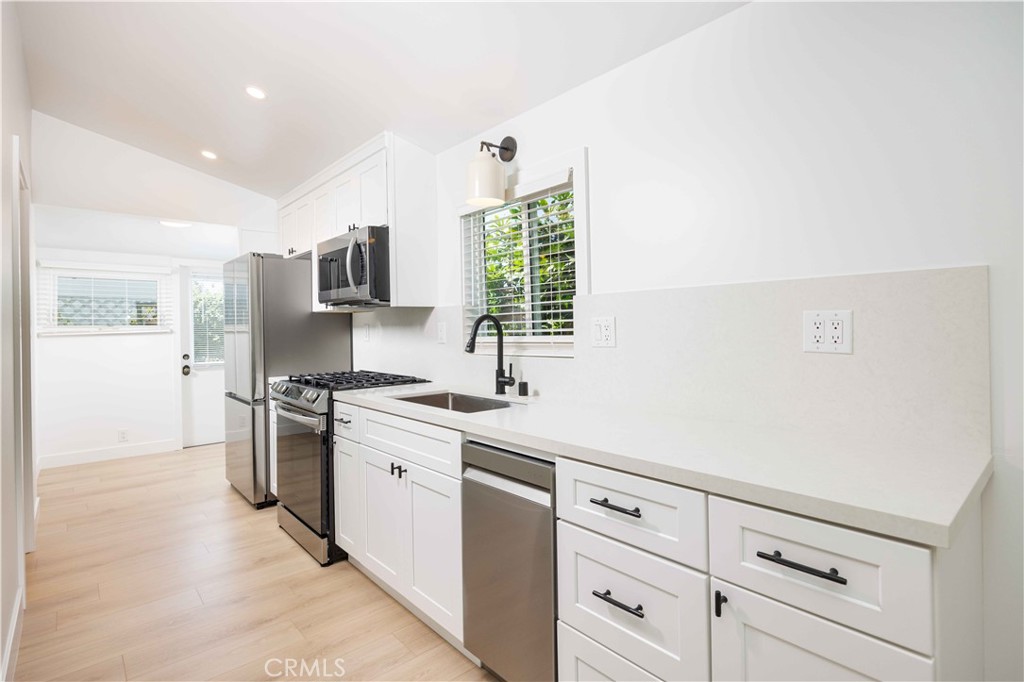 371 Park, Laguna Beach CA 92651 - photo 1