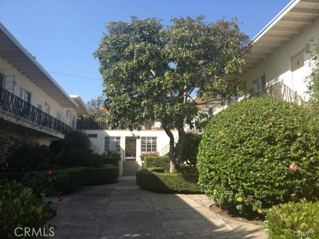 374 Cypress Drive 9, Laguna Beach CA 92651 - photo 1