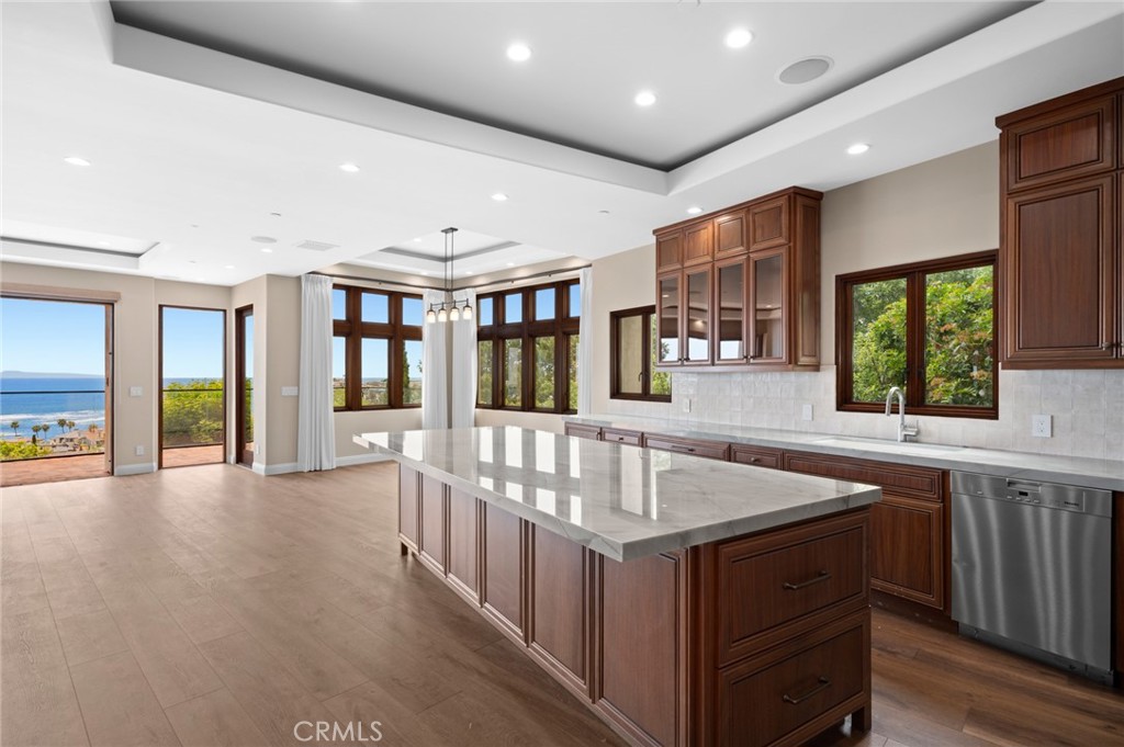 374 Ledroit Street, Laguna Beach CA 92651 - photo 6