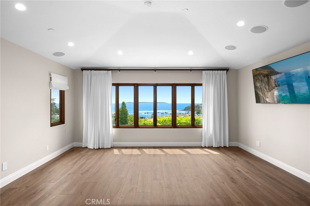374 Ledroit Street, Laguna Beach CA 92651 - photo 10
