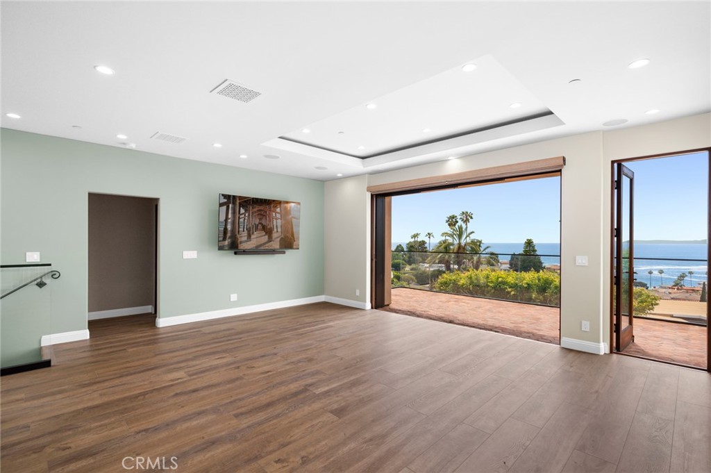 374 Ledroit Street, Laguna Beach CA 92651 - photo 2