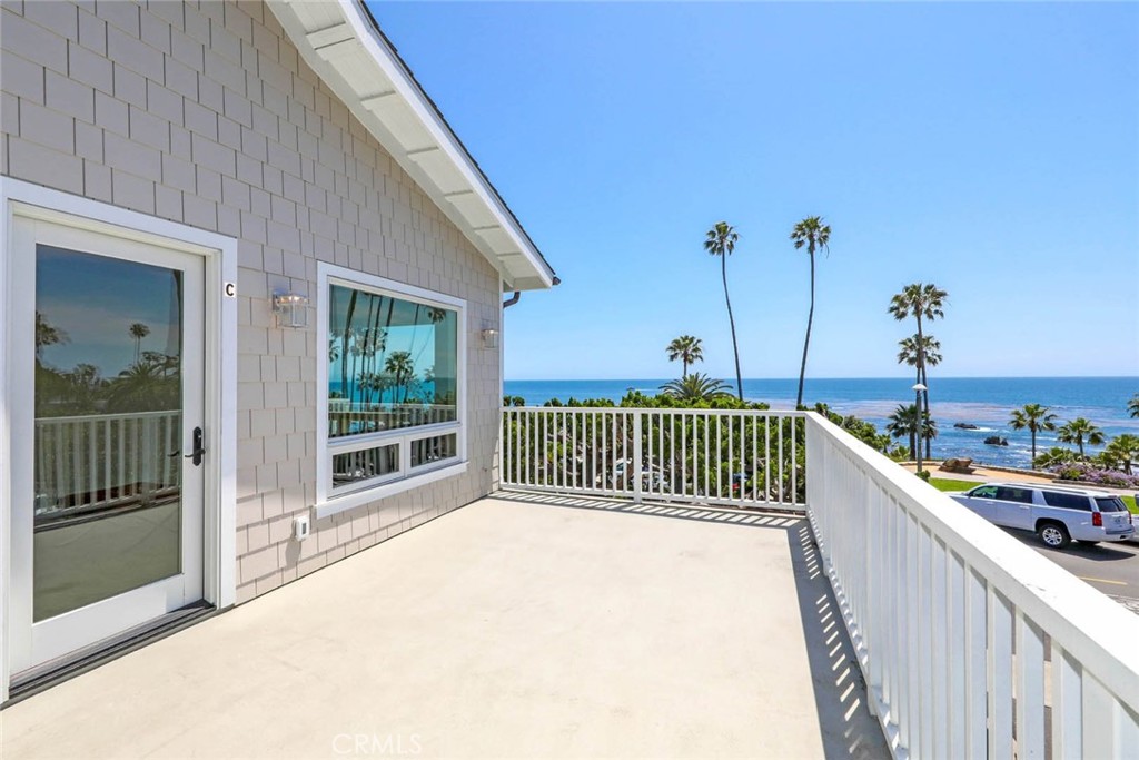 376 Cliff Drive C, Laguna Beach CA 92651 - photo 1