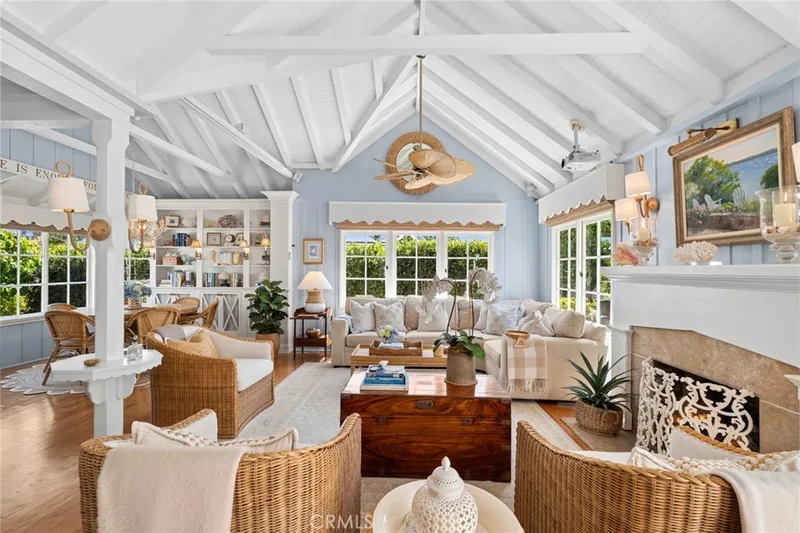 376 Diamond, Laguna Beach, CA 92651 376 Diamond, Laguna Beach, CA 92651