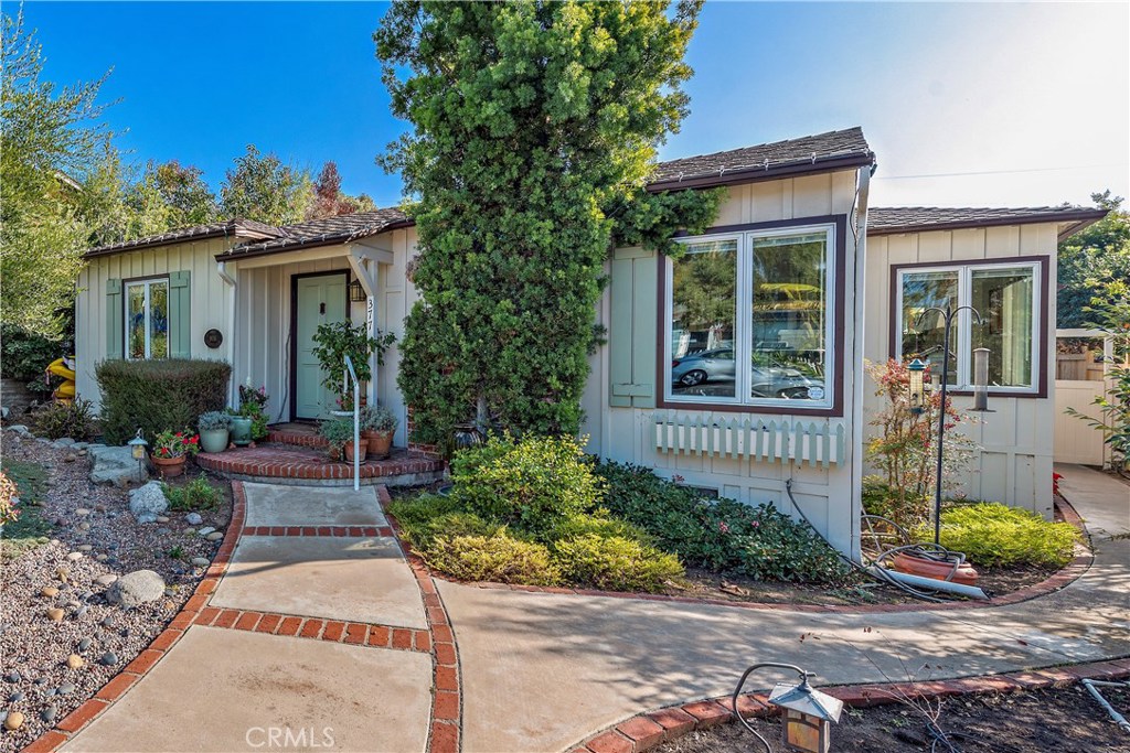 377 Myrtle Street 379, Laguna Beach CA 92651 - photo 1