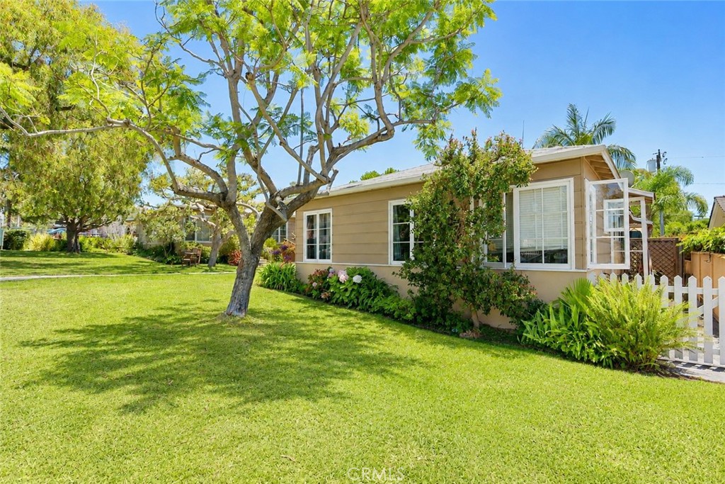 379 Aster, Laguna Beach CA 92651 - photo 11