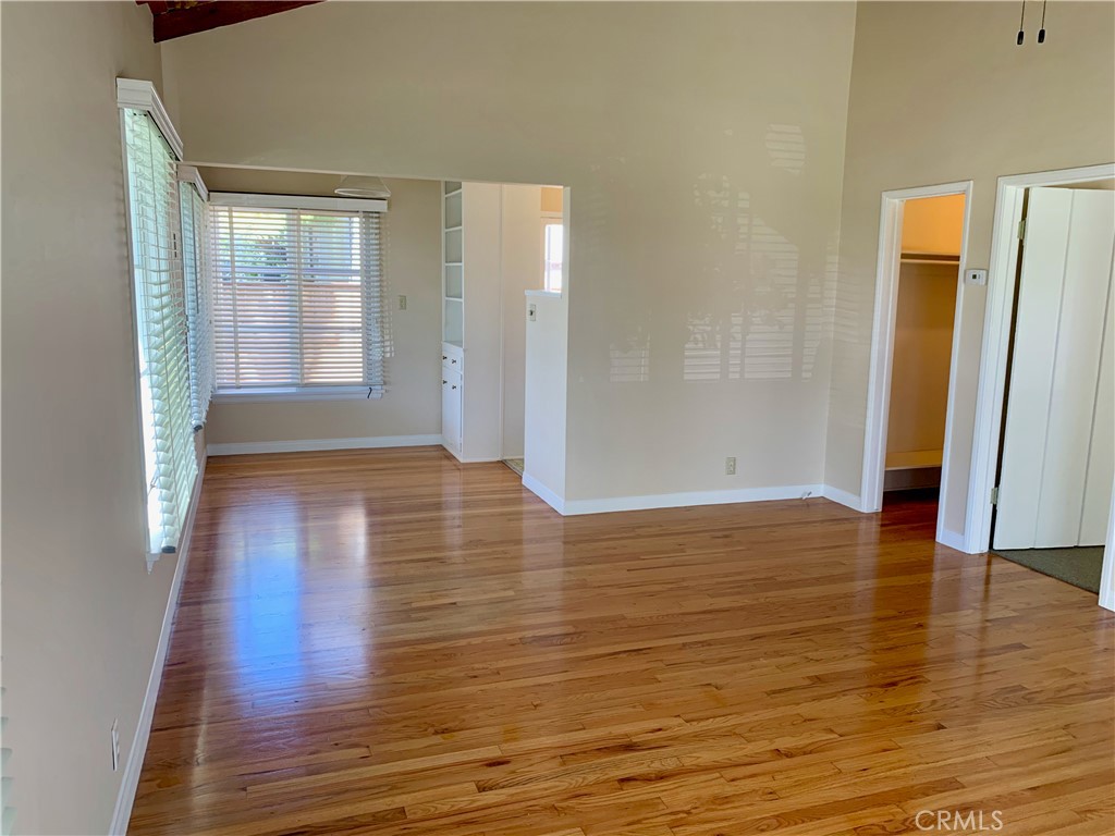 387 living - 379 Aster, Laguna Beach CA 92651 - photo 29