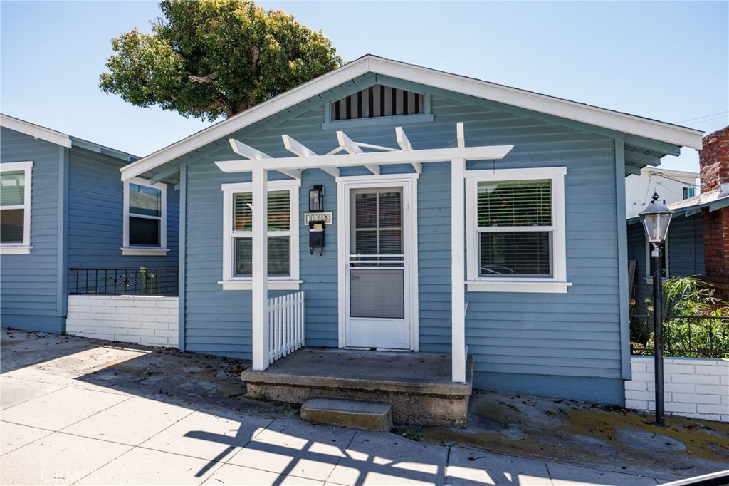 379 Park, Laguna Beach CA 92651 - photo 1