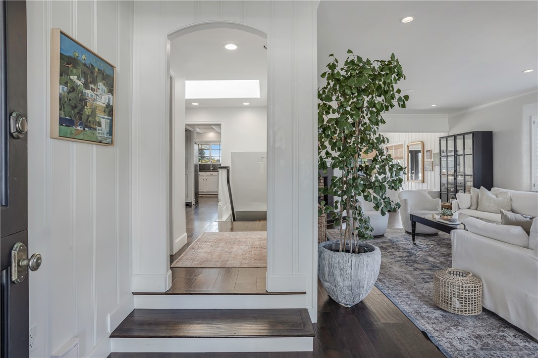 Come on in! - 38 S Portola, Laguna Beach CA 92651 - photo 1