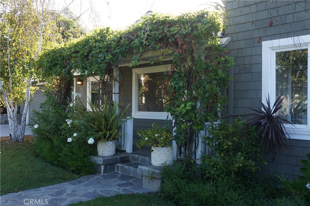 381 Agate Street, Laguna Beach CA 92651 - photo 1