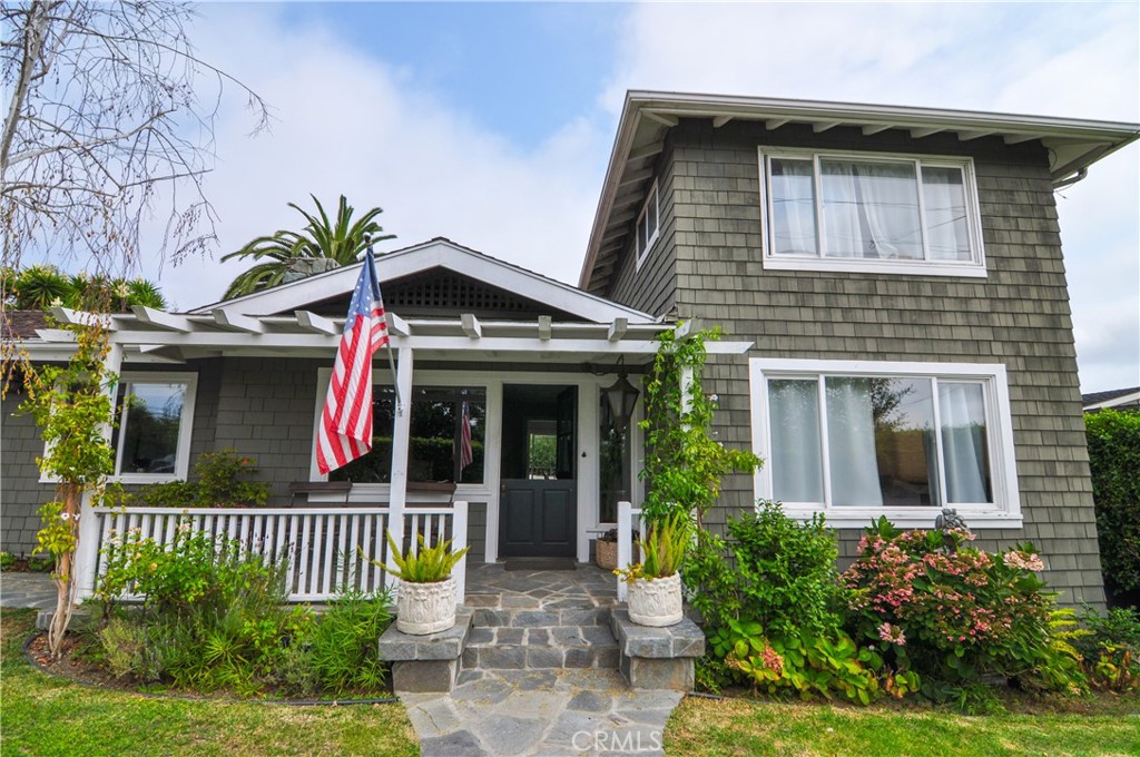 381 Agate Street, Laguna Beach CA 92651 - photo 1