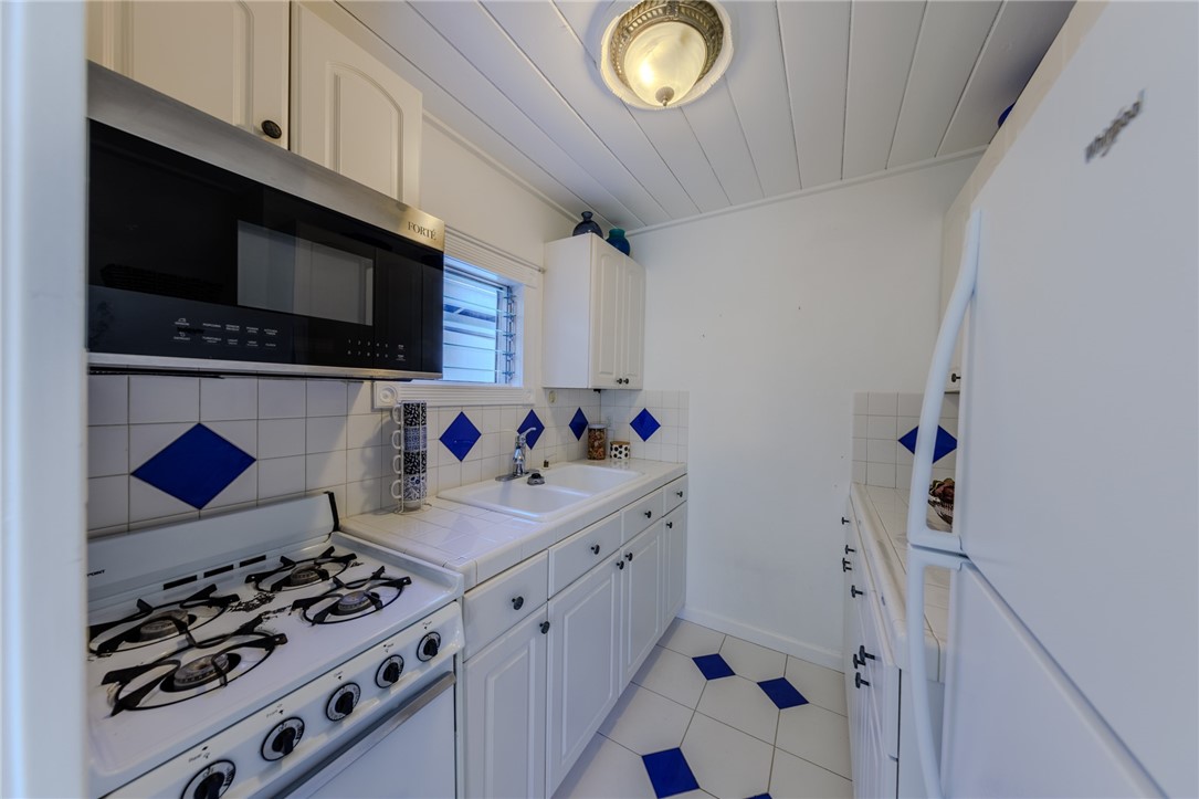 Back home - 382 Thalia, Laguna Beach CA 92651 - photo 31
