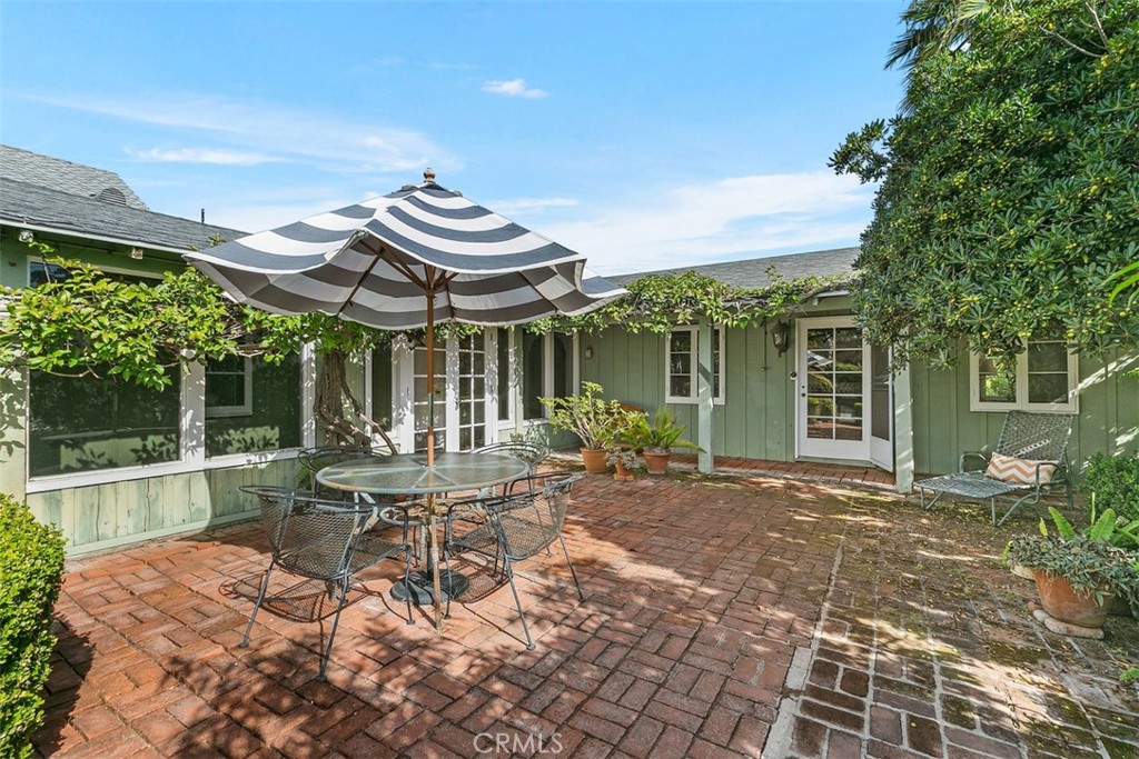 385 Hawthorne Road, Laguna Beach CA 92651 - photo 1