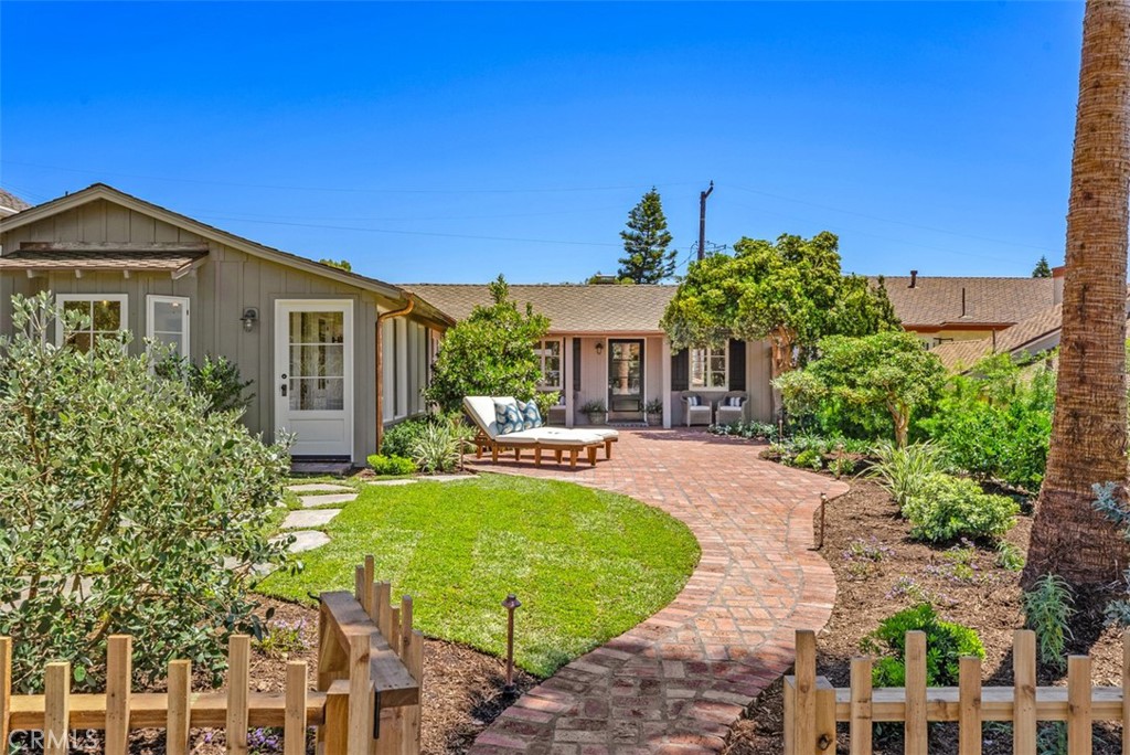 385 Hawthorne Road, Laguna Beach CA 92651 - photo 1