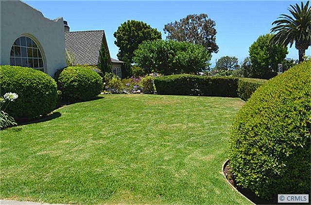 Front Yard - 385 LOCUST Street, Laguna Beach CA 92651 - photo 1