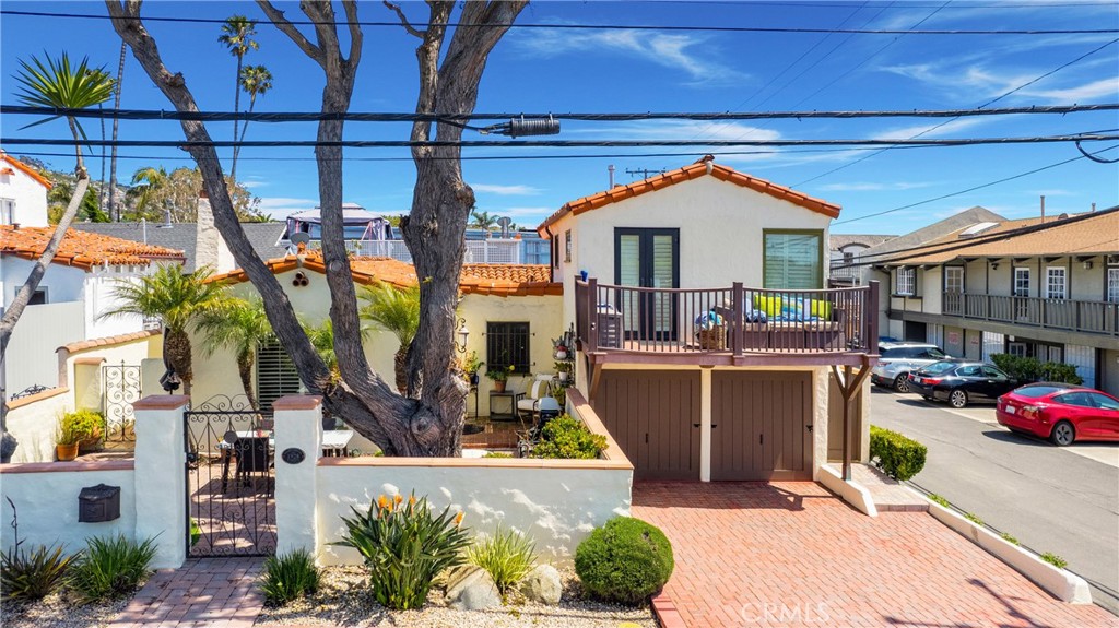 387 Oak Street, Laguna Beach CA 92651 - photo 1