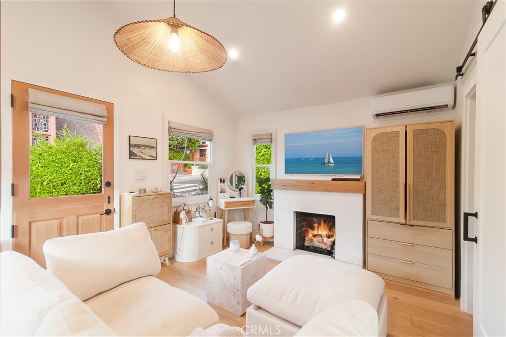 389 Park, Laguna Beach CA 92651 - photo 5