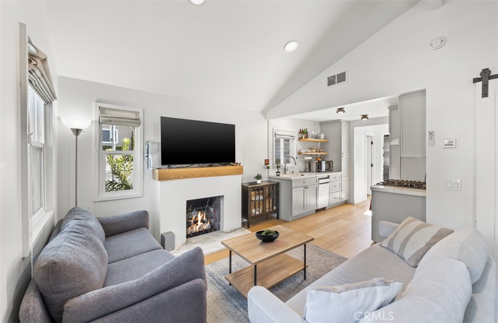 389 Park, Laguna Beach CA 92651 - photo 10