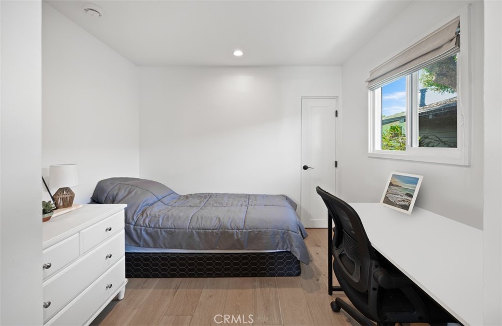 389 Park, Laguna Beach CA 92651 - photo 16