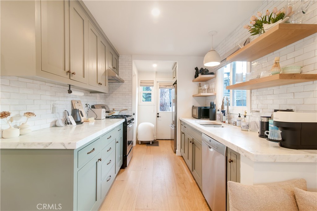 389 Park, Laguna Beach CA 92651 - photo 11