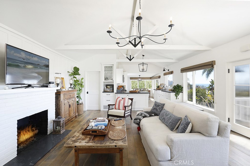 390 High Drive, Laguna Beach CA 92651 - photo 1