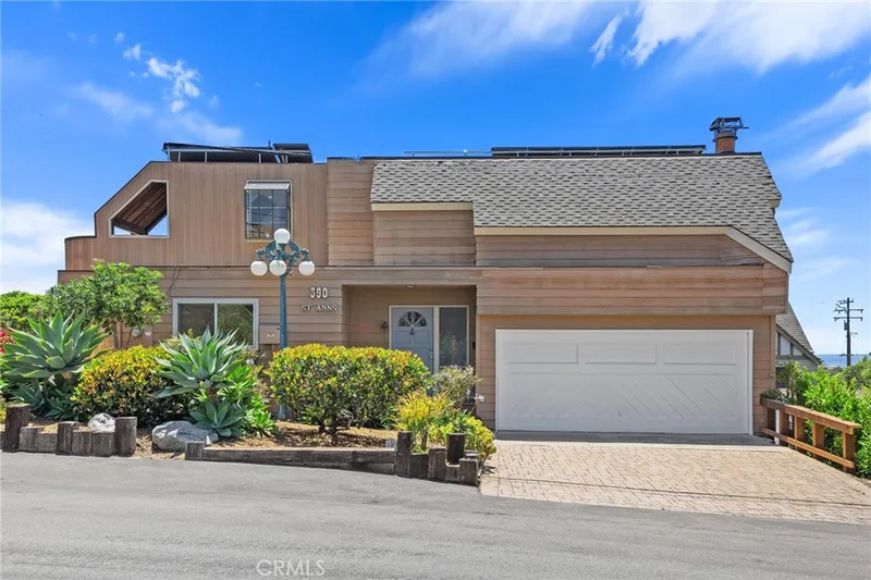 390 Saint Anns Drive, Laguna Beach, CA 92651