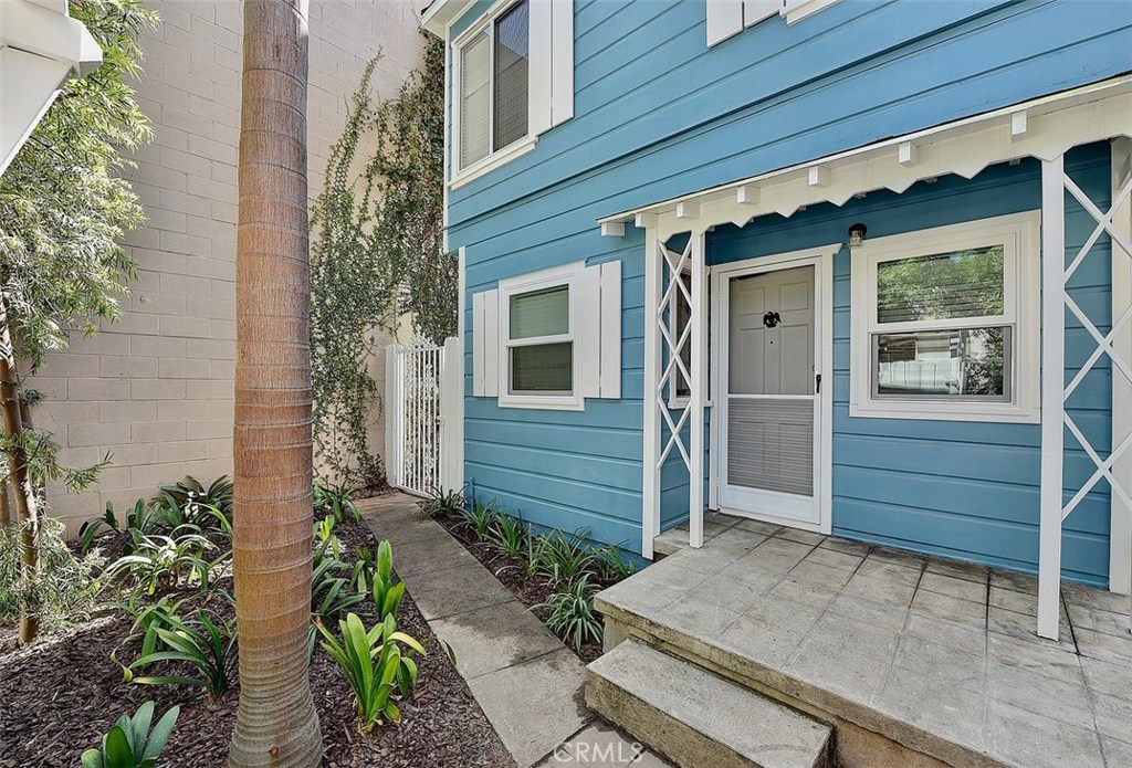 391 2nd Street, Laguna Beach CA 92651 - photo 1