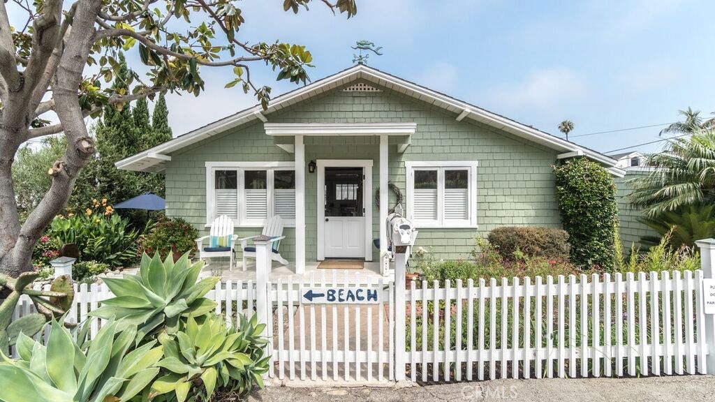 394 Agate Street, Laguna Beach CA 92651 - photo 1