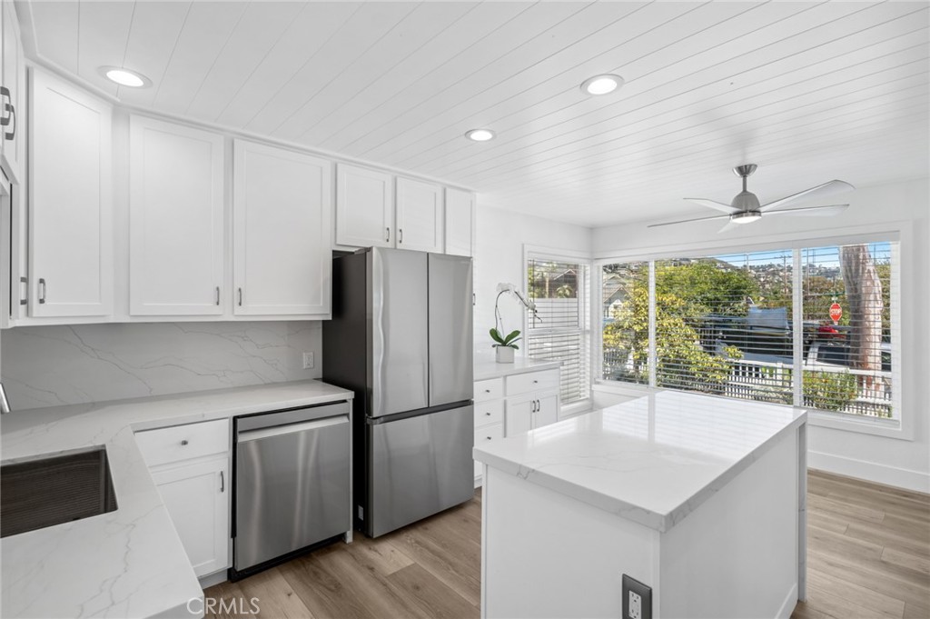 394 Aster Street, Laguna Beach CA 92651 - photo 7