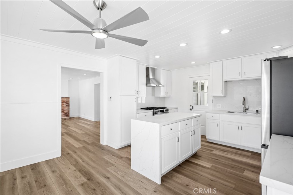 394 Aster Street, Laguna Beach CA 92651 - photo 8